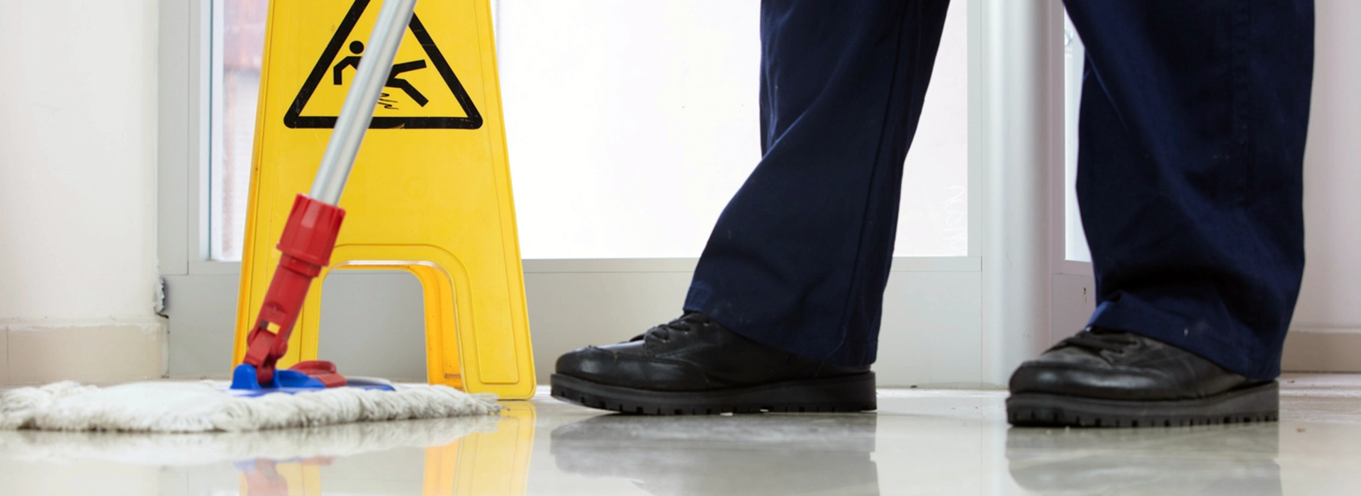 Contrate Limpeza Terceirizada em Atibaia e garanta, eficiência em todo o processo para seu condomínio ou empresa.